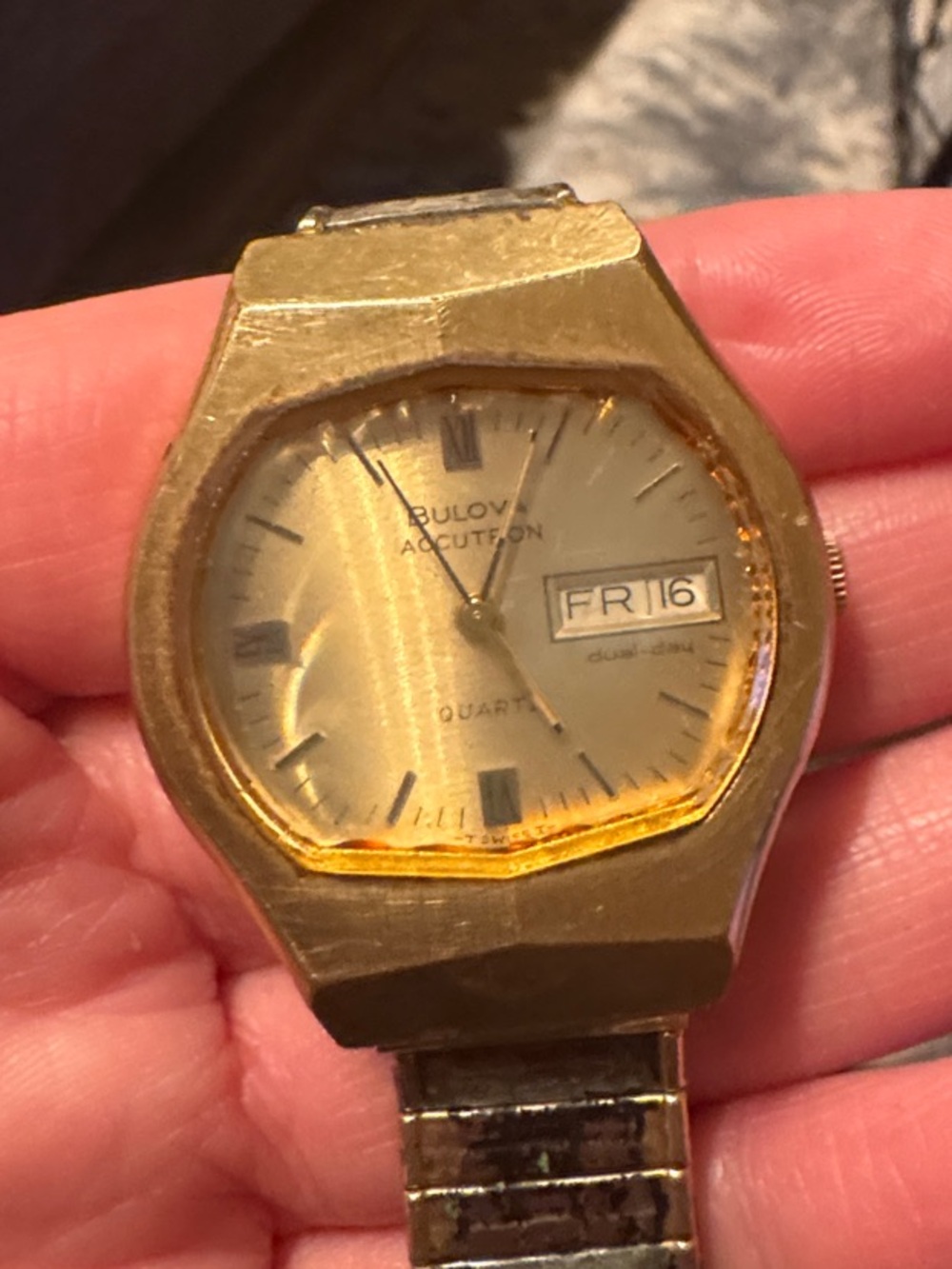 Vintage 1977 Bulova Accutron Quartz Dual-Day Gold-Tone Men's Watch